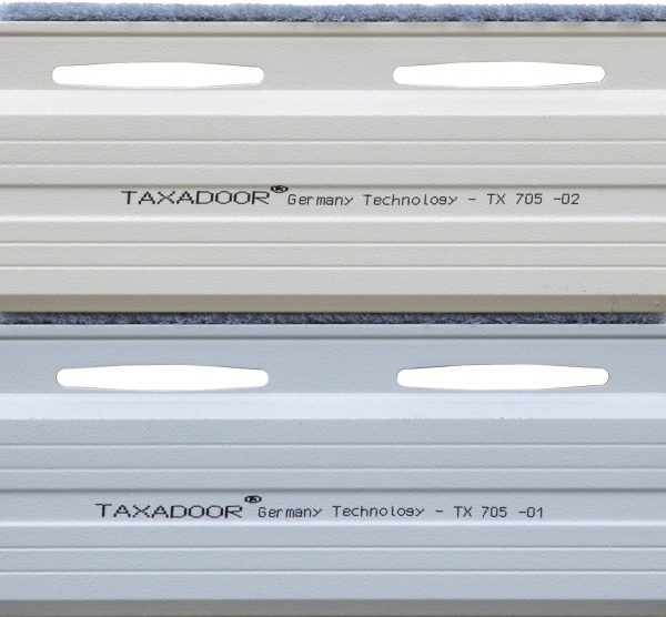 Cửa cuốn công nghệ Đức TX705 có 2 màu để lựa chọn